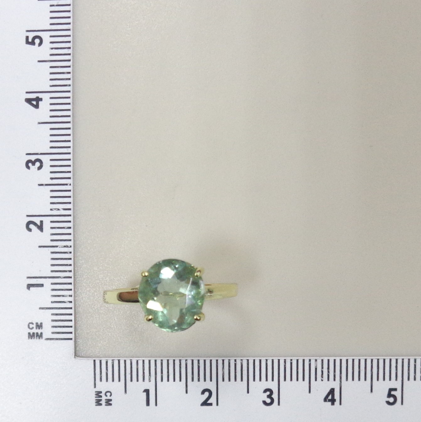 Серебряное кольцо с флюоритом